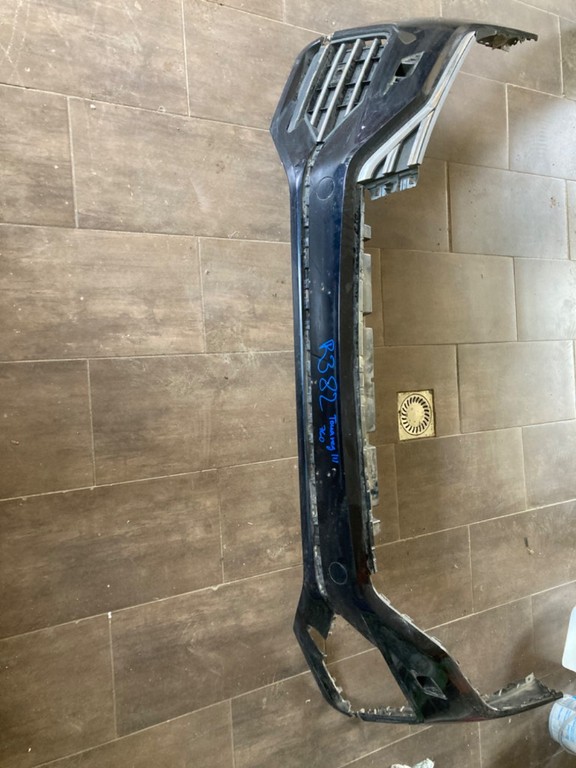 Predny naraznik Touareg III 760