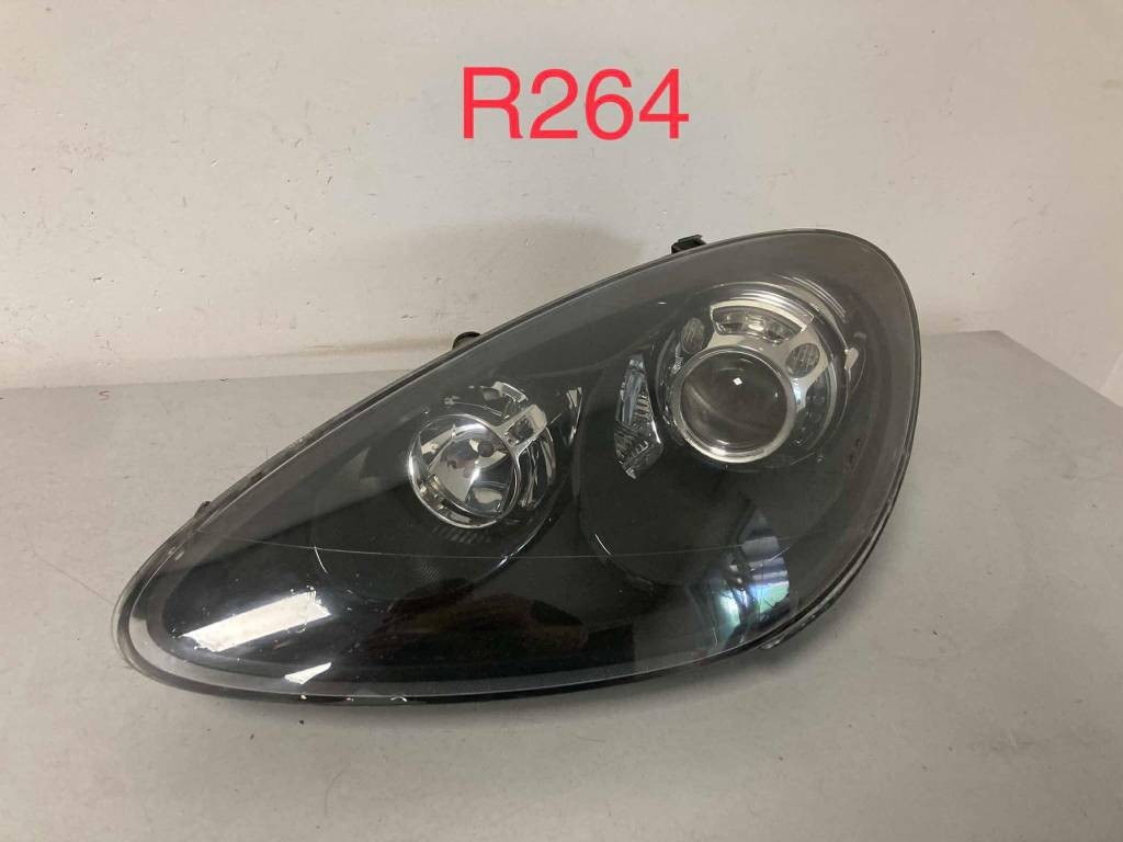 Ľavý predný Bi-Xenon/LED Porsche Cayenne 7P5