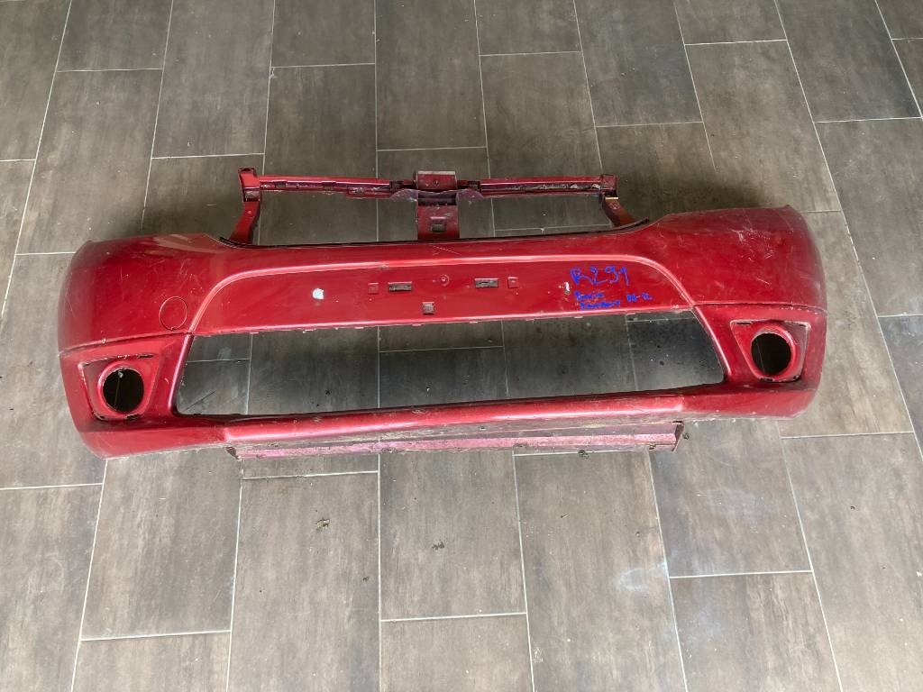 Predný nárazník Dacia Sandero I