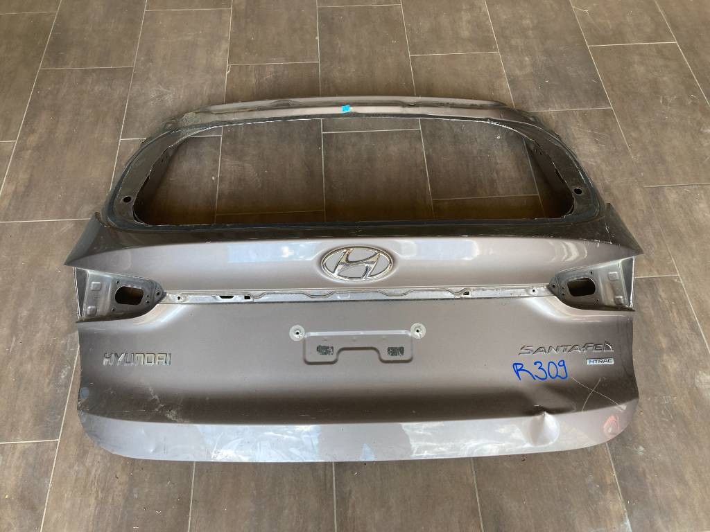 Kufor dvere / piate dvere Hyundai Santa Fe IV
