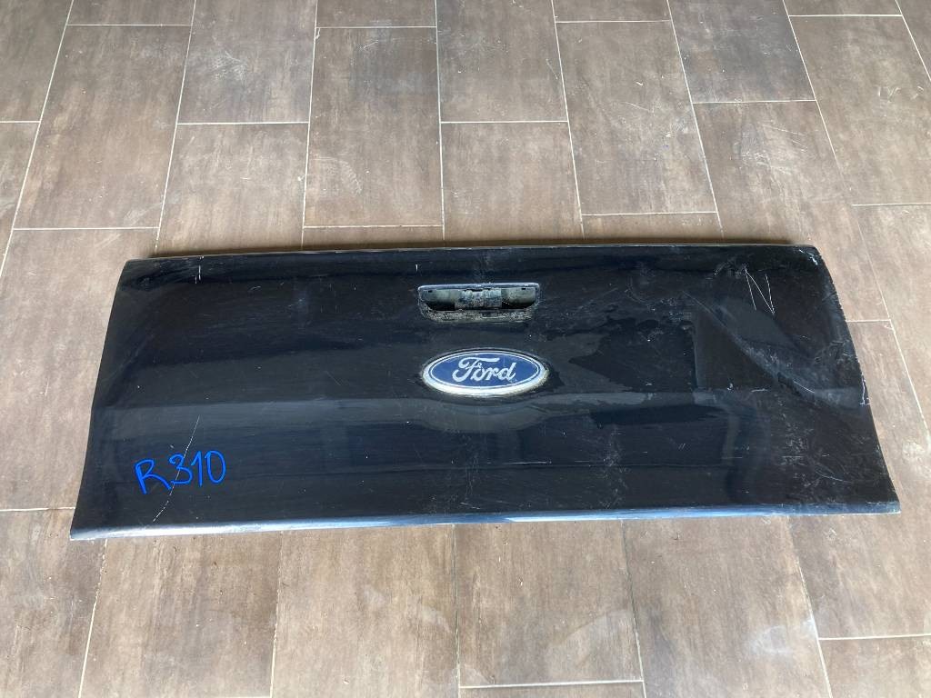 Zadné čelo / klapa kufra Ford Ranger T6