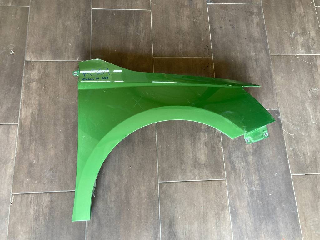 Ľavý predný blatník Škoda Fabia III 6V0