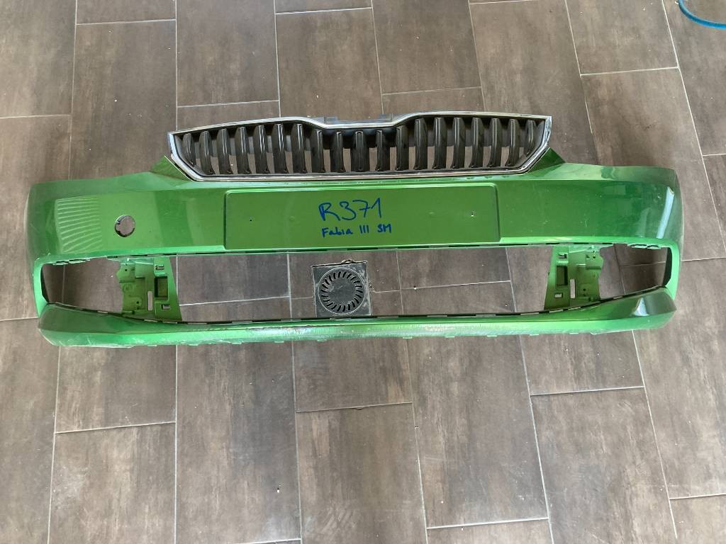 Predný nárazník Škoda Fabia III 6V0
