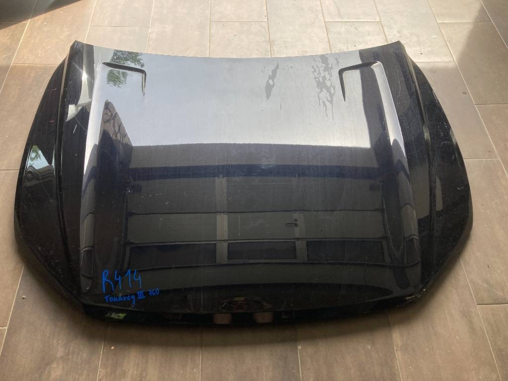 Predná kapota VW Touareg III 760 18-24