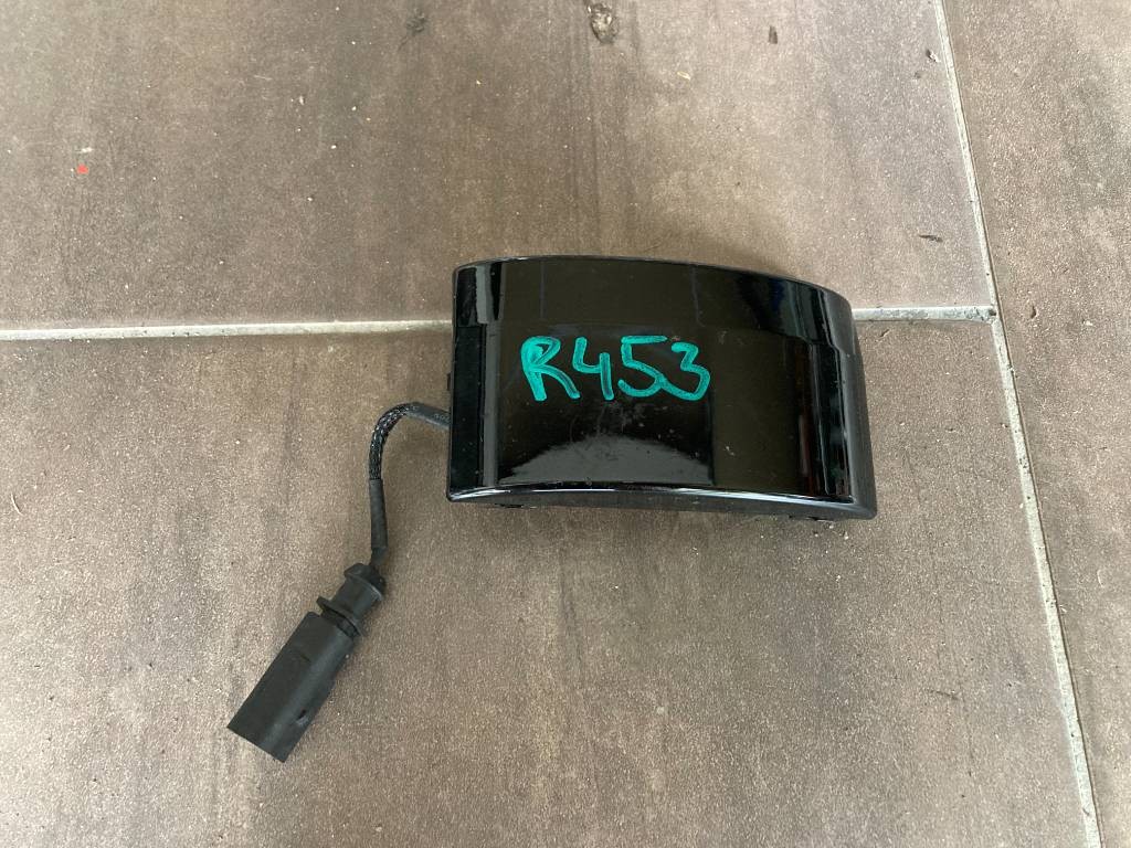 Krytka ACC radaru Audi A6 A7 Q7 Q8 4K0853631