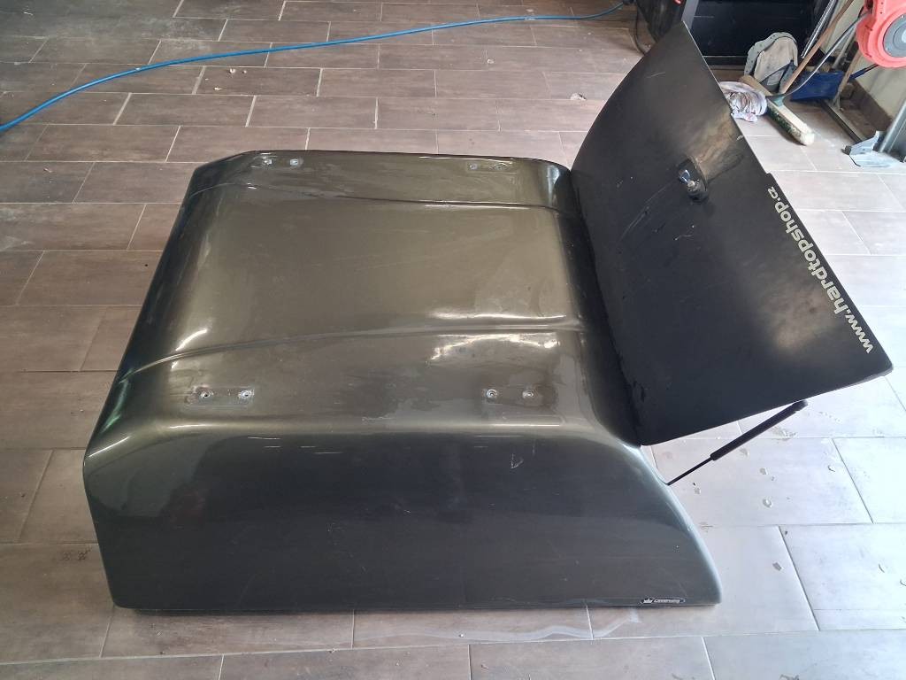 Hardtop / nadstavba na korbu Ford Ranger
