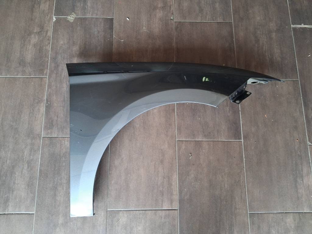 Predný pravý blatník Seat Leon 3 5F