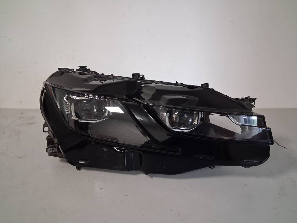 Predný pravý LED svetlomet VW Arteon 3G8