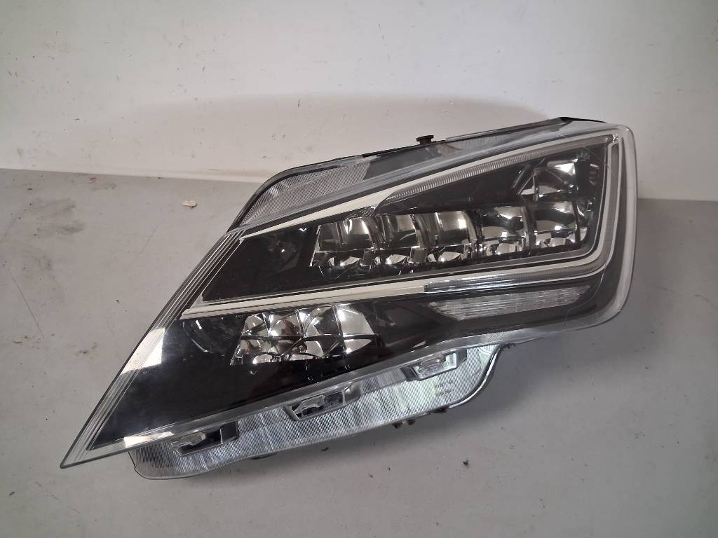 Ľavé predné FULL LED svetlo TOLEDO 4 - 6JB